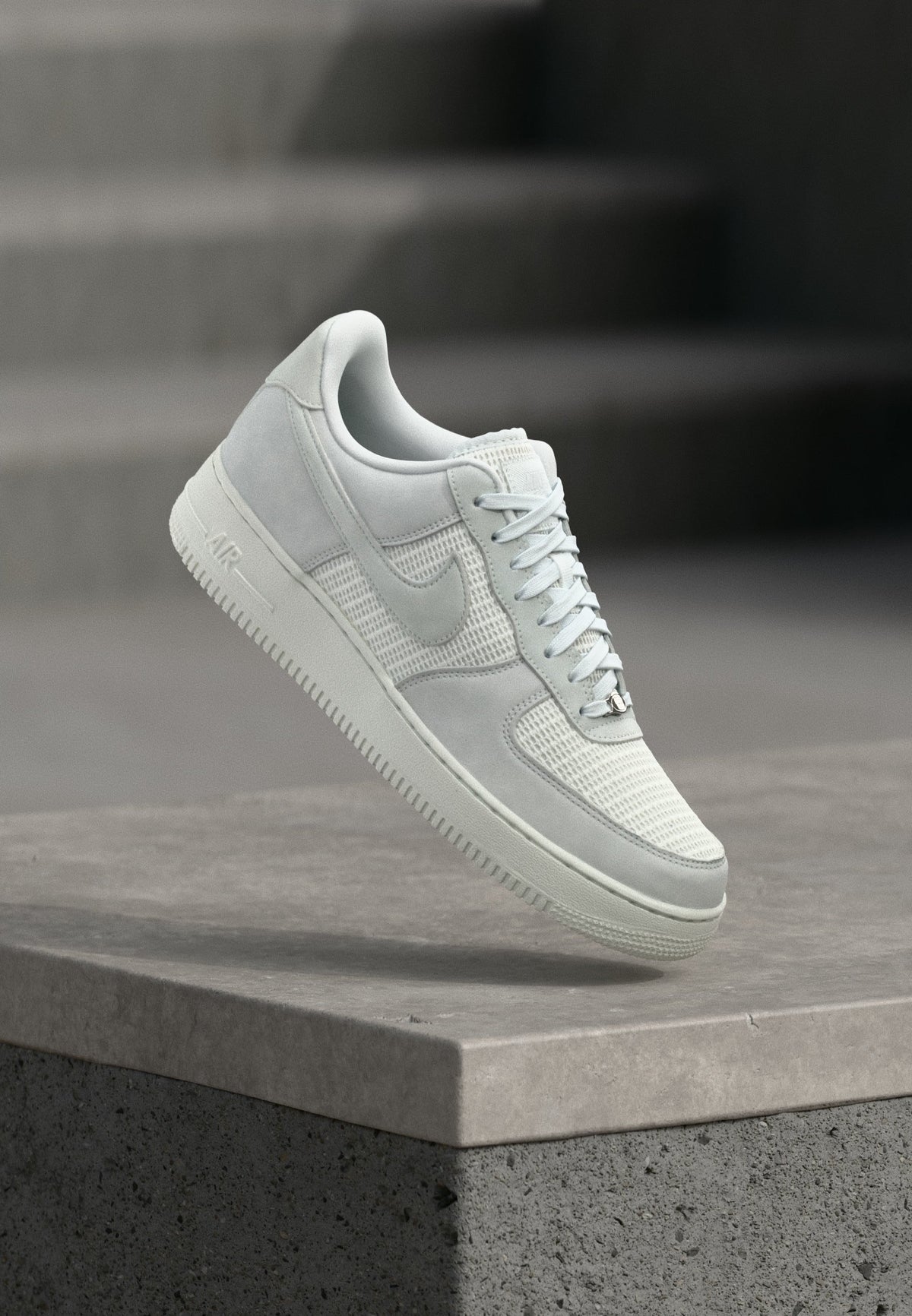 Nike Air Force 1 07 LV8 - Off White / Summit White