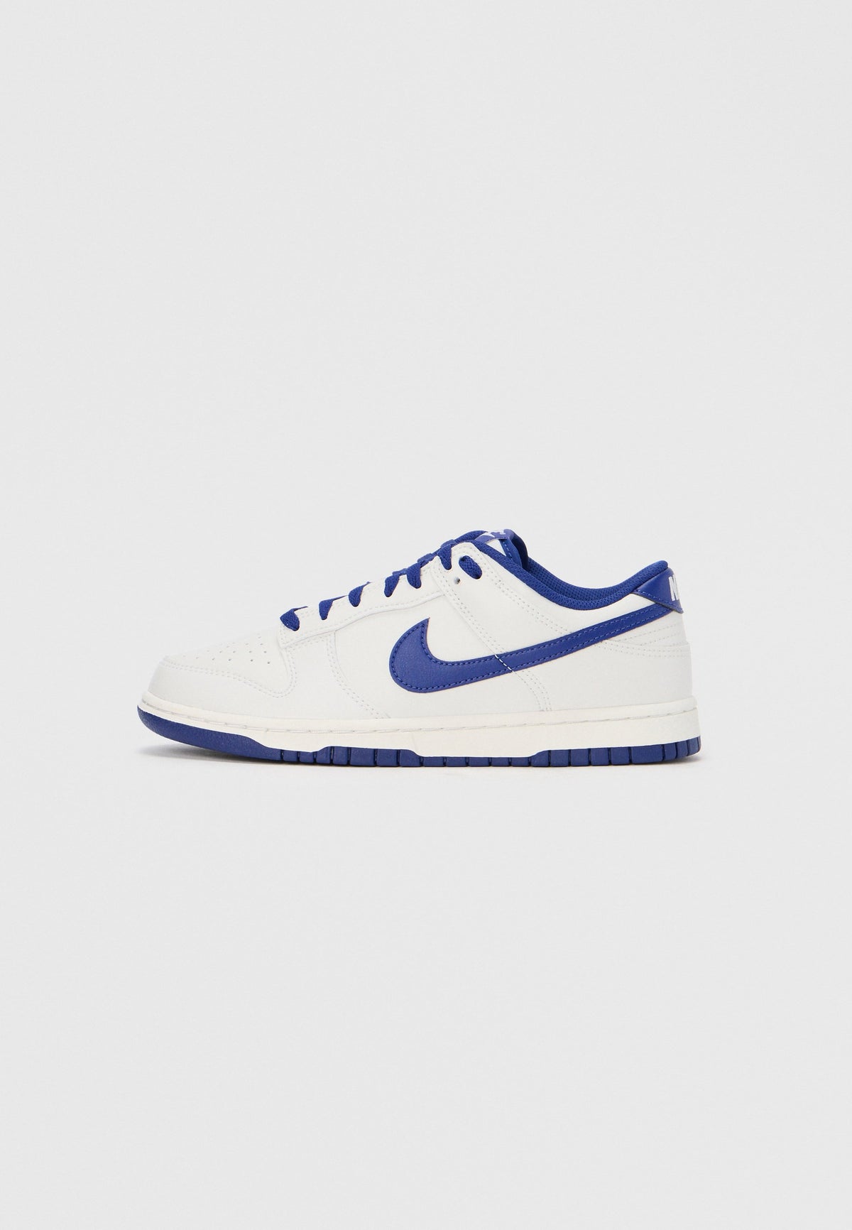 Nike Dunk Retro - Summit White / Deep Royal Blue