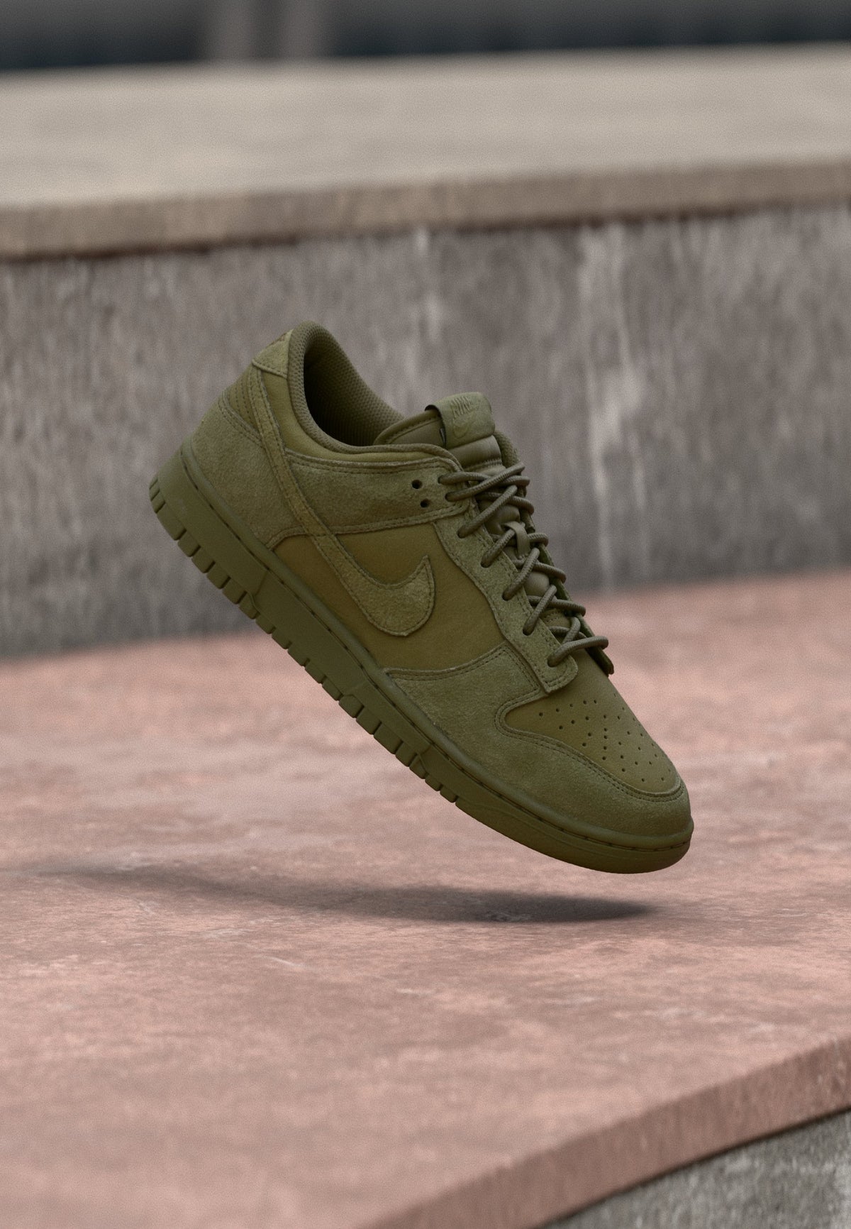 Nike Dunk Low Retro SE - Olive