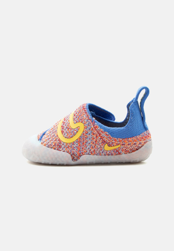 Nike Sportswear Trainers - Glacier Blue / Topaz Gold-coloured / Blue Crystal / Total Orange / Picante Red