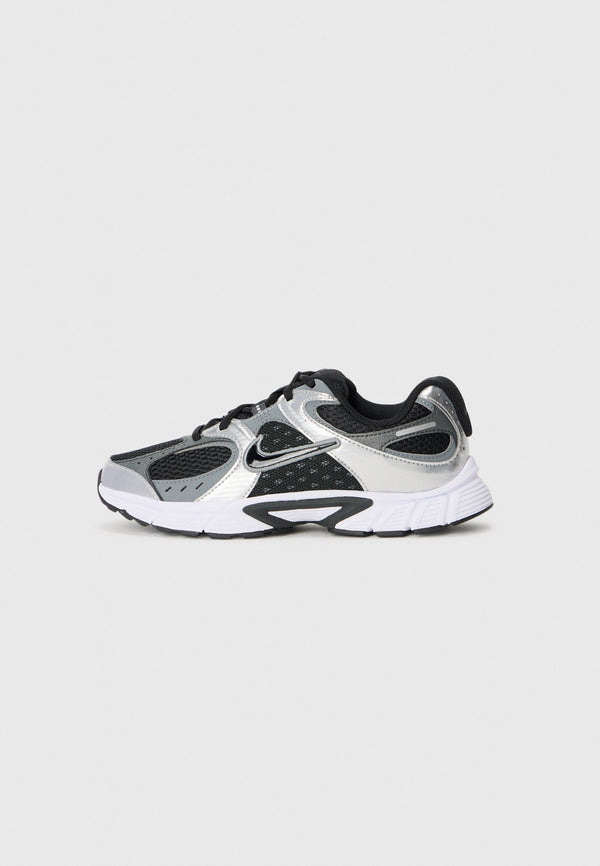Nike V5 Rnr - Black / Anthracite / Smoke Grey