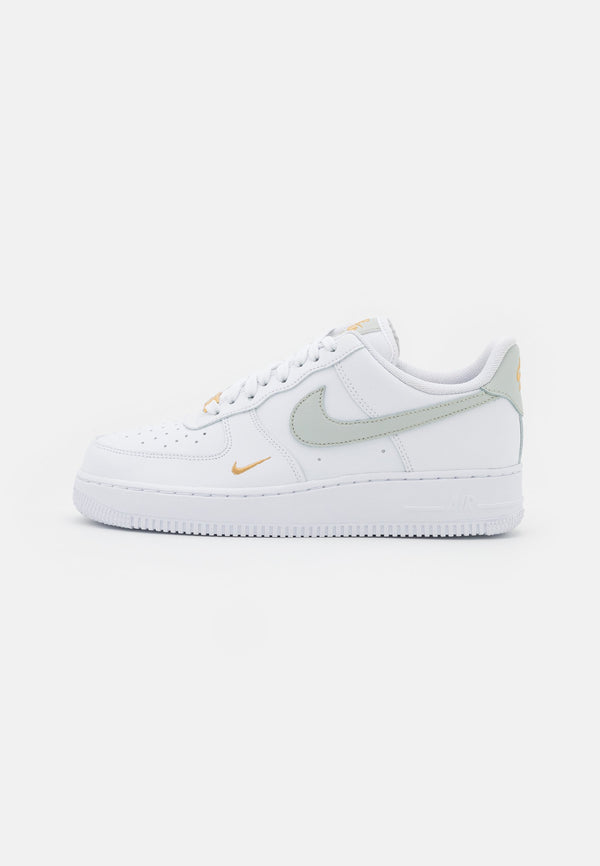 Nike Air Force 1 07 Ess - White / Silver