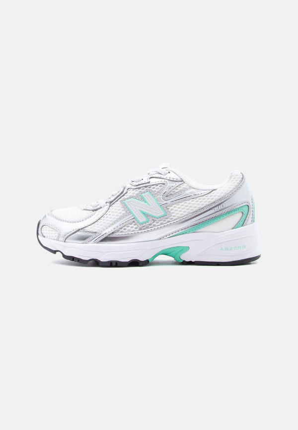 New Balance 740 - Silver-coloured Metallic / Deep End