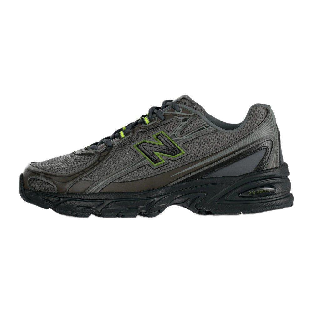 New Balance 740 - Black Metallic / Alkaline Green