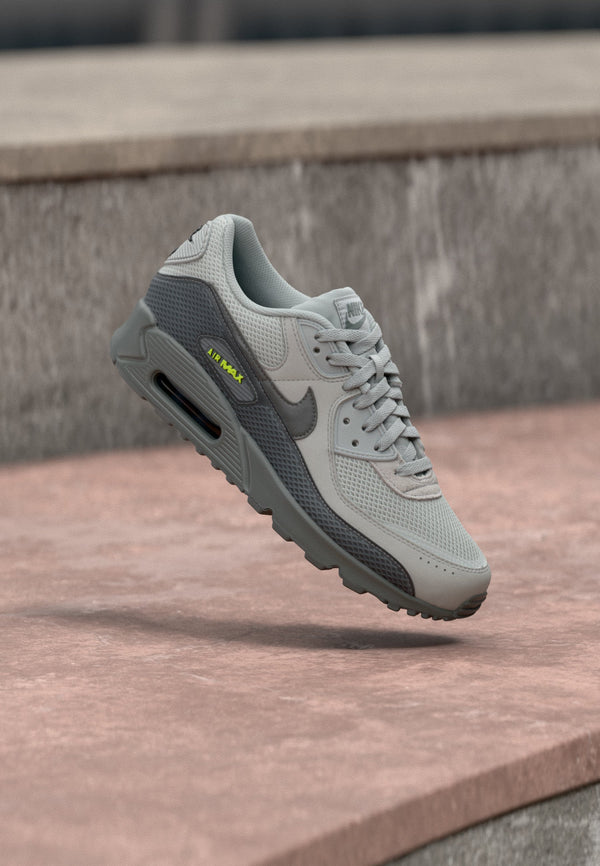 Nike Air Max 90 - Light Smoke Grey / Iron Grey / Smoke Grey / Volt