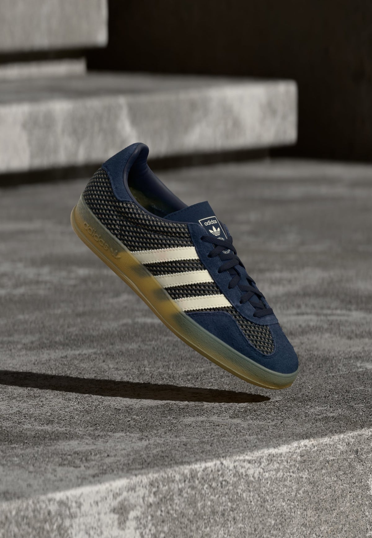 adidas Gazelle Indoor - Legend Ink / Beige