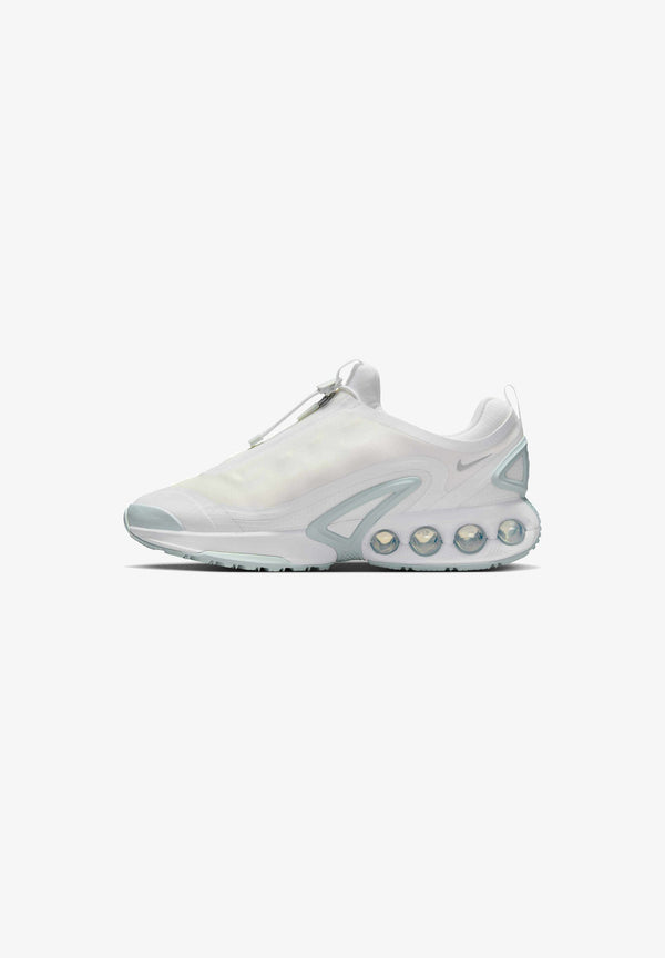 Nike Air Max Roam - White White Off-white Metallic Silver