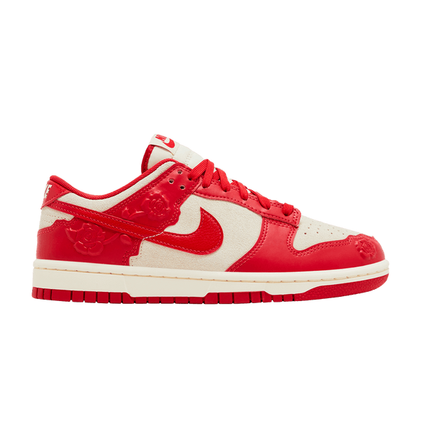 Nike Dunk Low - Red Roses