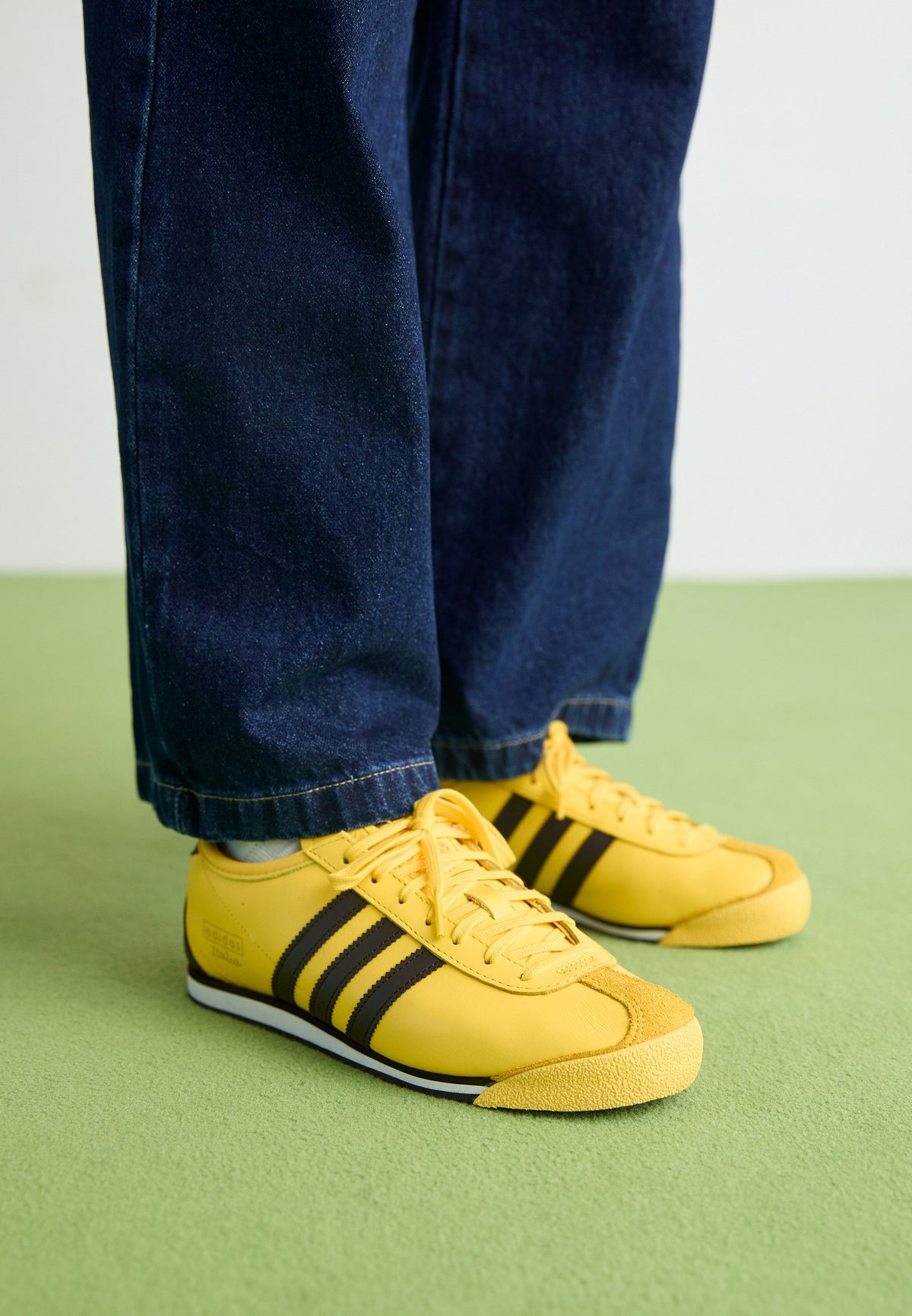 adidas Italia 70S - Spring Yellow / Dark Brown / Core Black