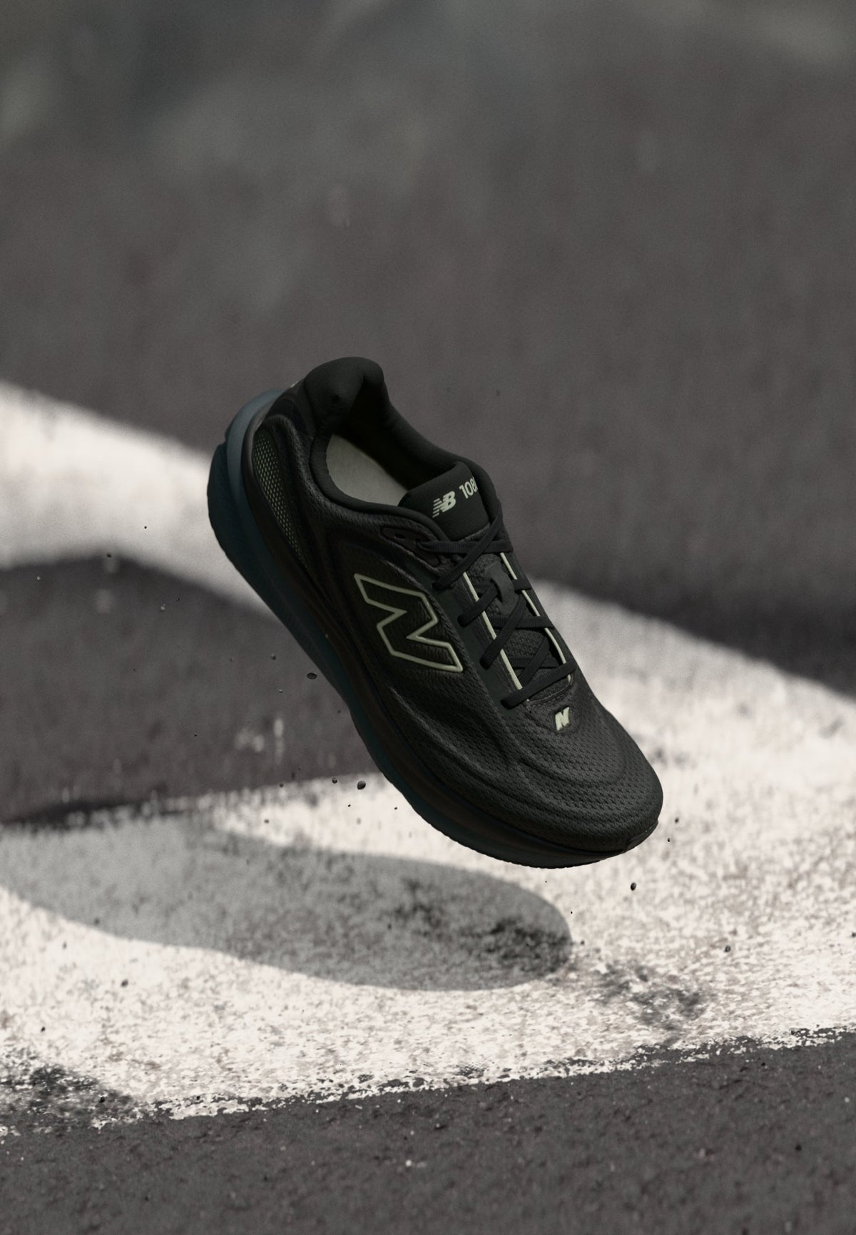 New Balance 1080V15 - Black Faded Black