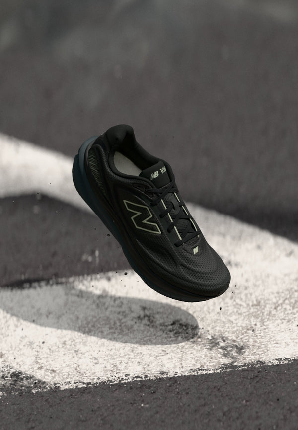 New Balance 1080V15 - Black Faded Black