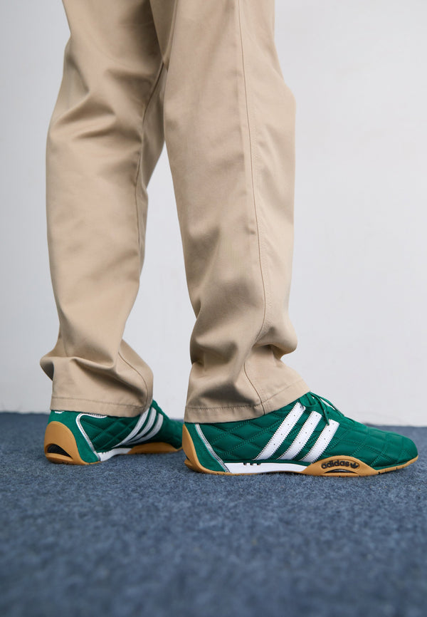 adidas Adiracer - Collegiate Green / White / Gum