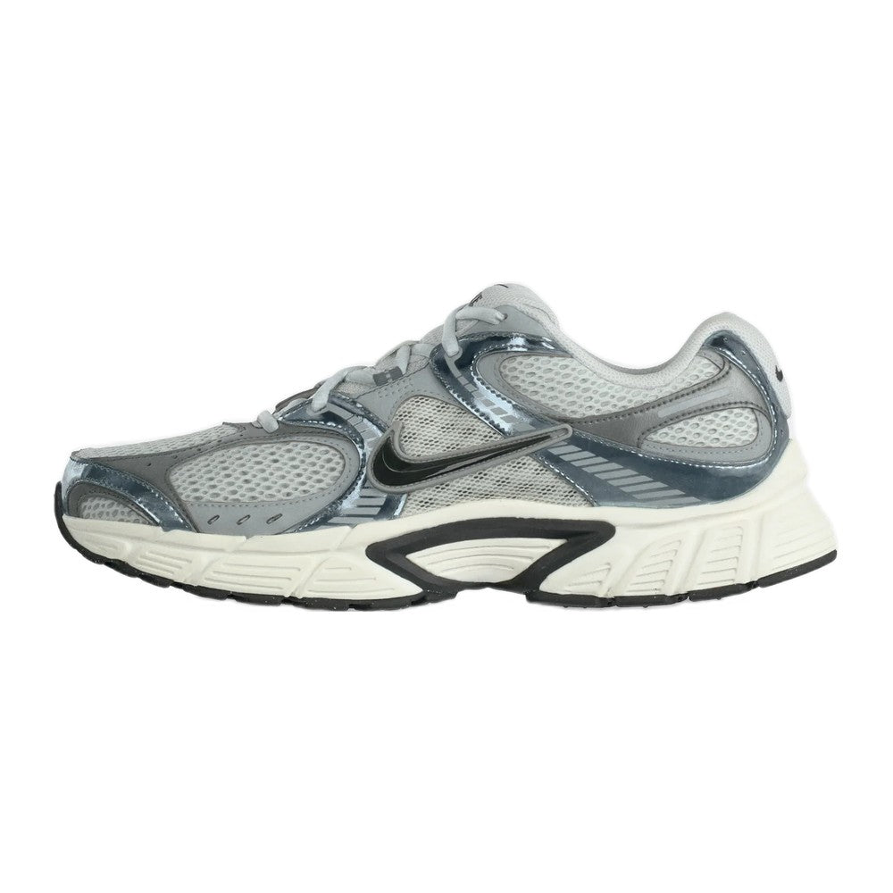 Nike V5 Rnr - Photon Dust / Dark Smoke Grey / Smoke Grey / Light Smoke Grey / Sail