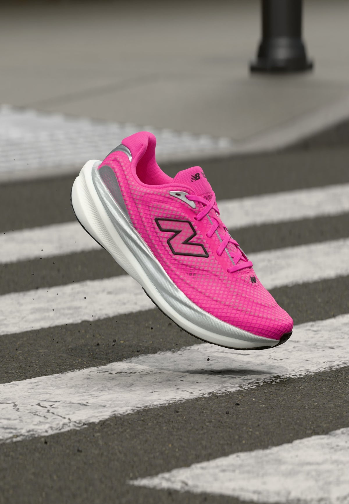 New Balance 1080V15 - Pink Heat / Black