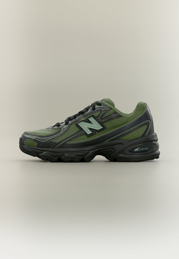 New Balance 740 - Utility Green / Phantom