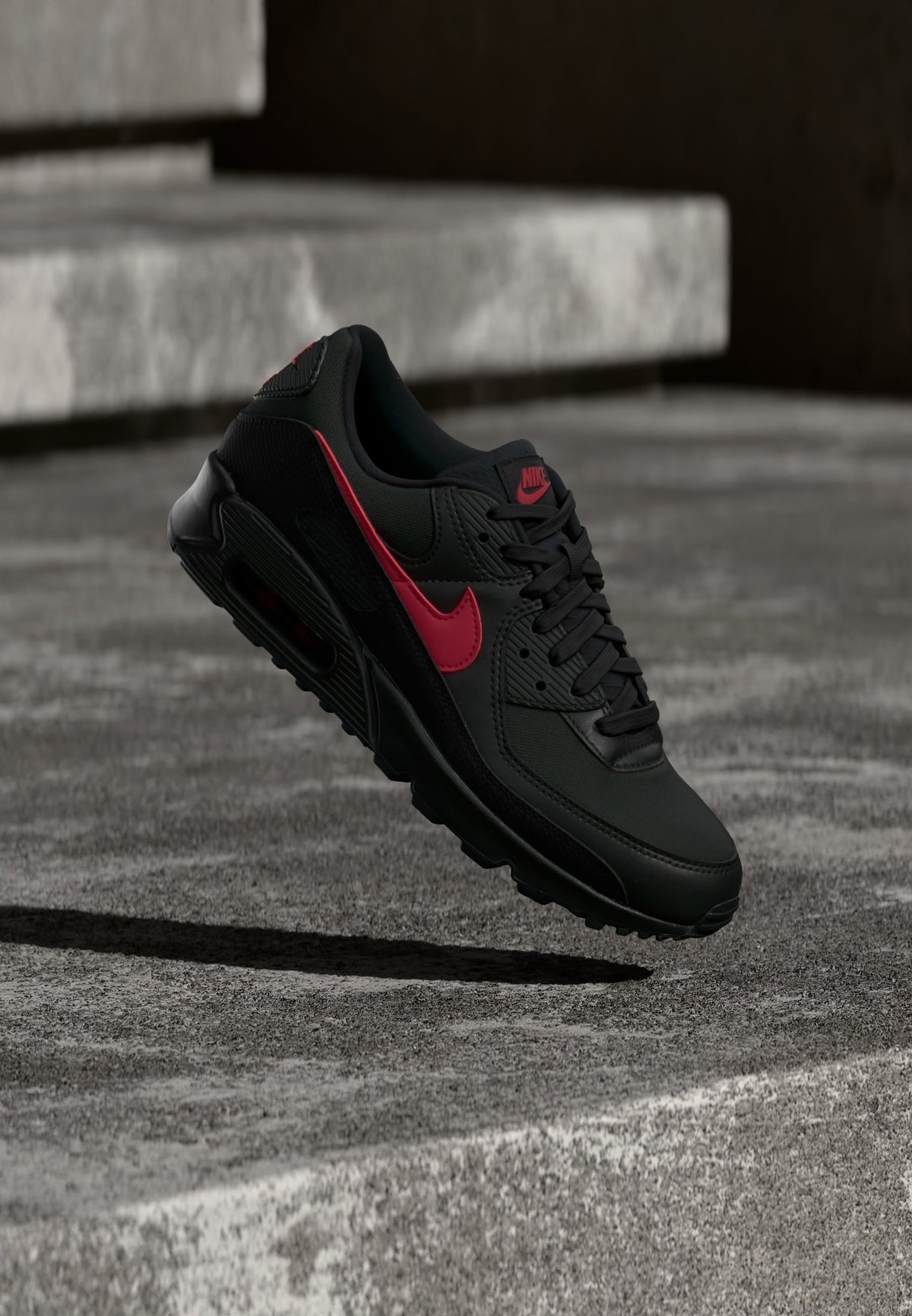 Nike Air Max 90 SE - Black / Tough Red