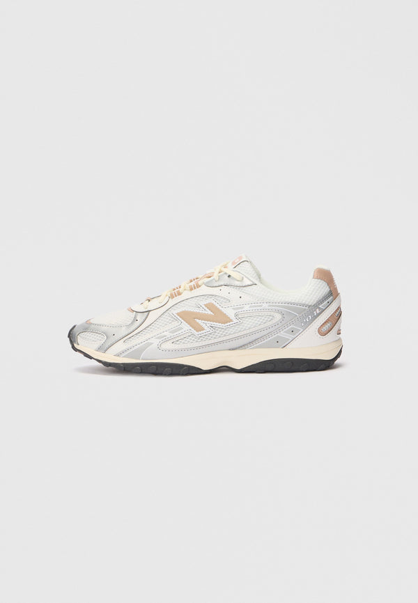 New Balance 204L - White / Silver-coloured / Taupe