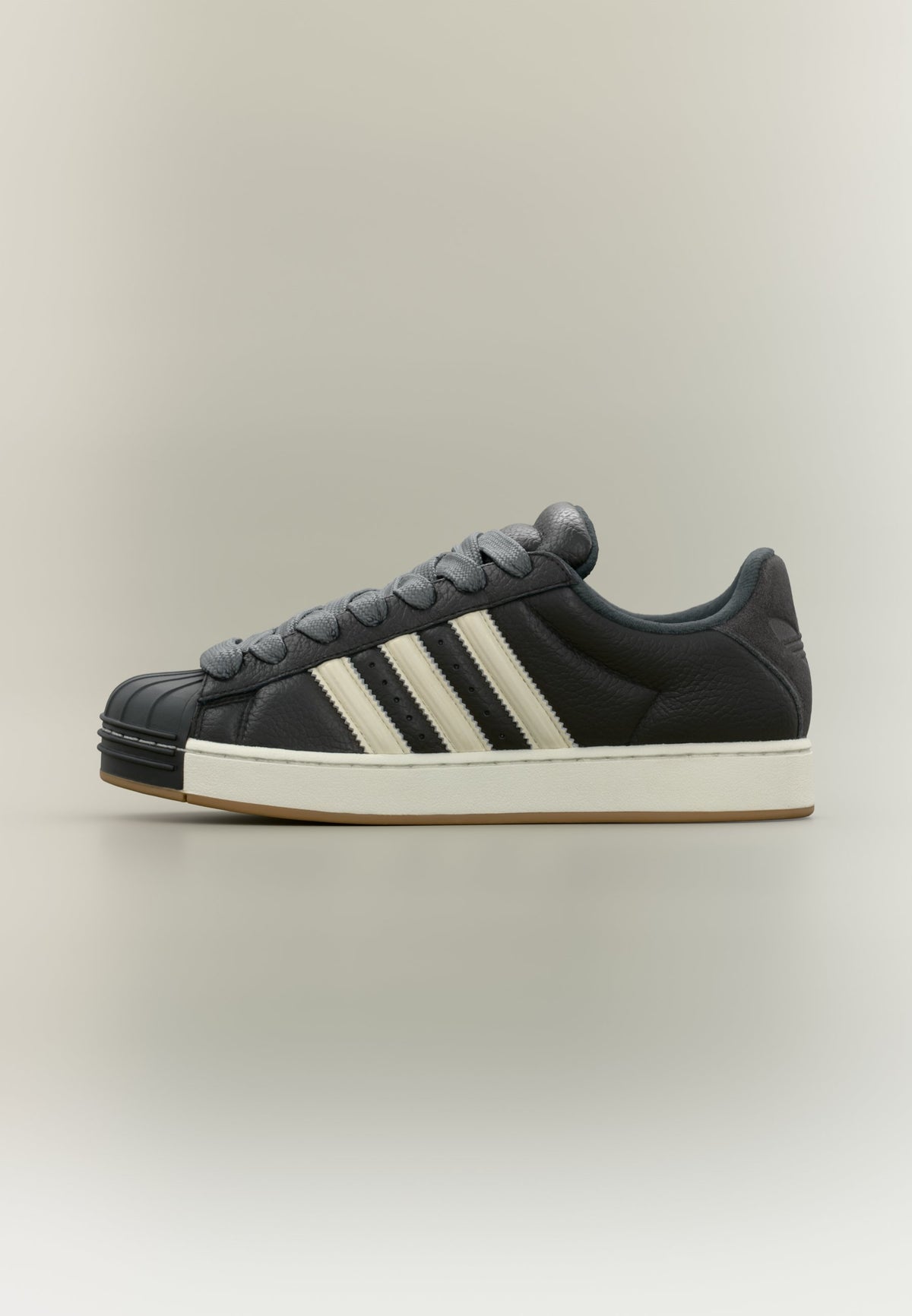 adidas Superstar St - Core Black / Off White