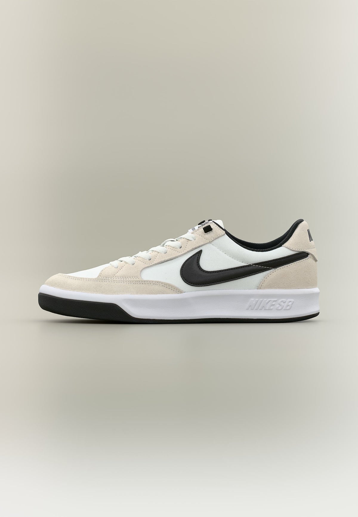 Nike SB Adversary Premium - White / Black