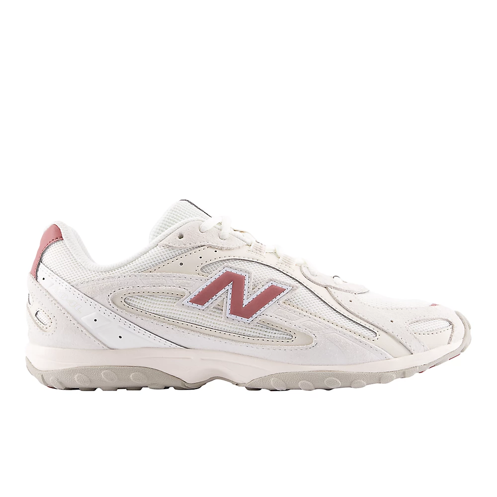 New Balance Trainers - Sea Salt / Red Rock