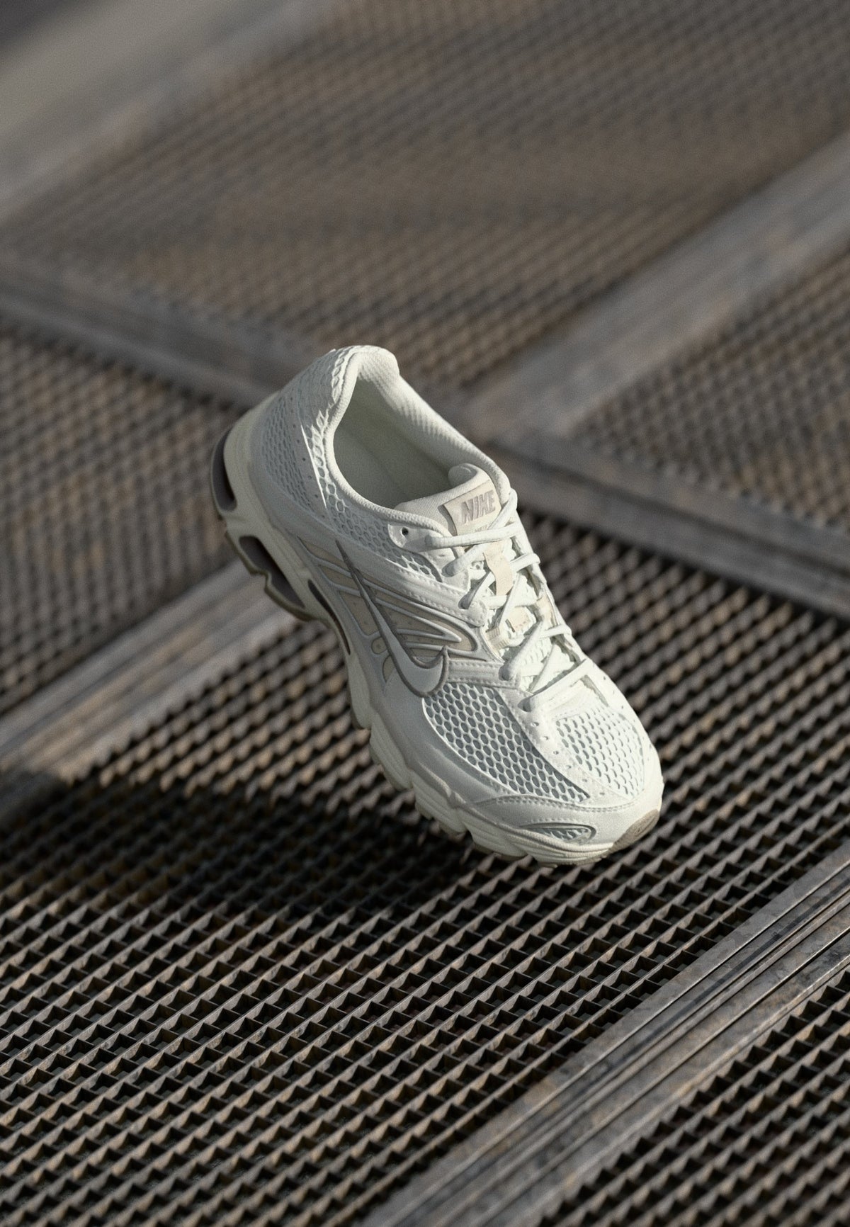 Nike Air Max Moto 2K - Phantom / Metallic Summit White / Light Bone / Sail / College Grey