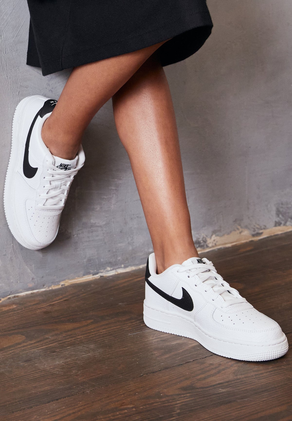 Nike Air Force 1 - White / Black