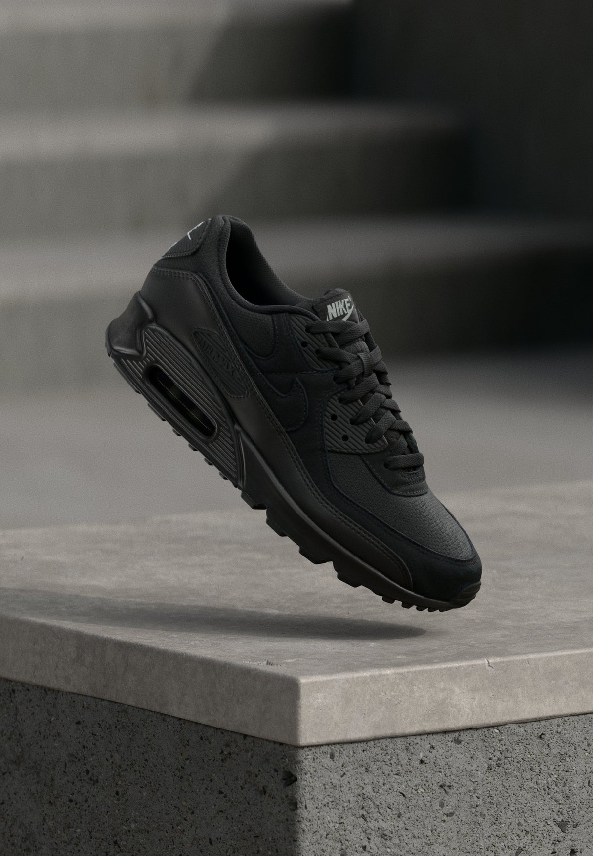 Nike Air Max 90 - Black / Light Smoke Grey