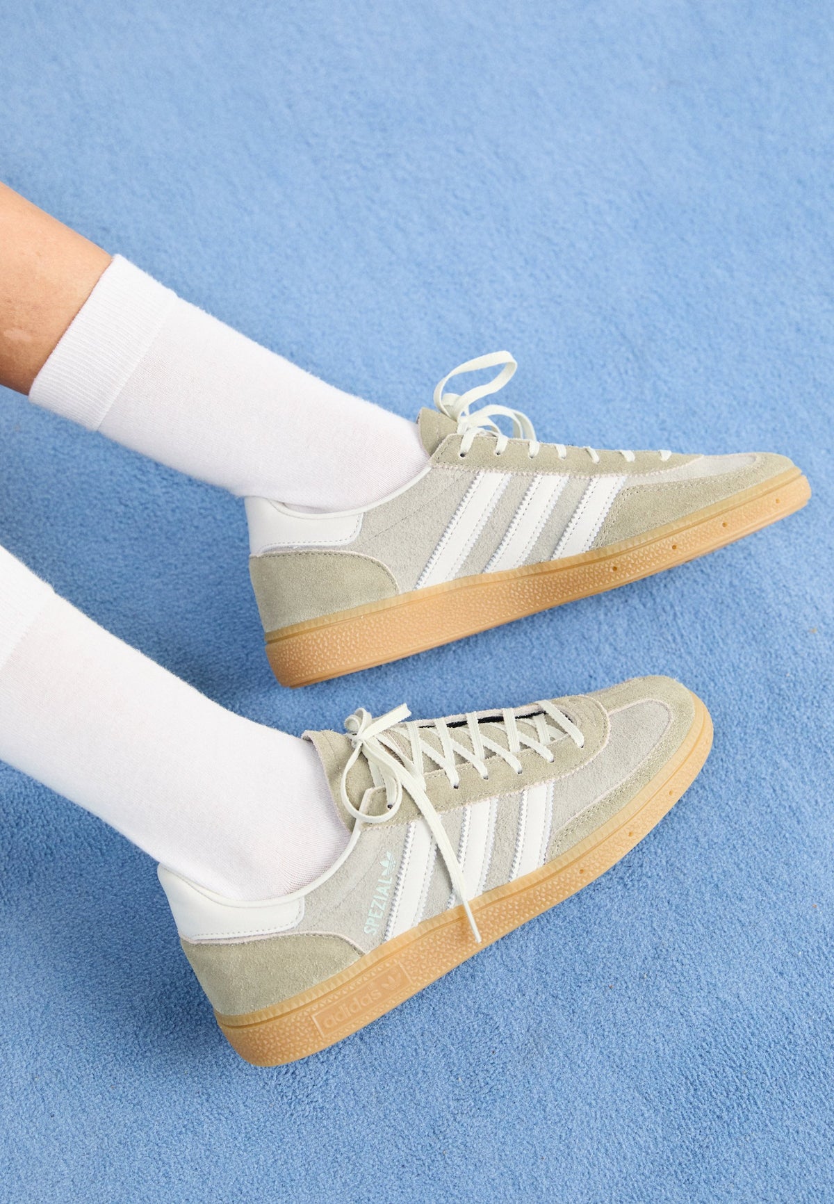 adidas Handball Spezial - Silver-coloured Pebble / Orbit Grey / Gum