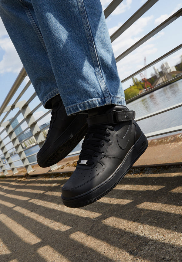 Nike Air Force 1 MID 07 - Black