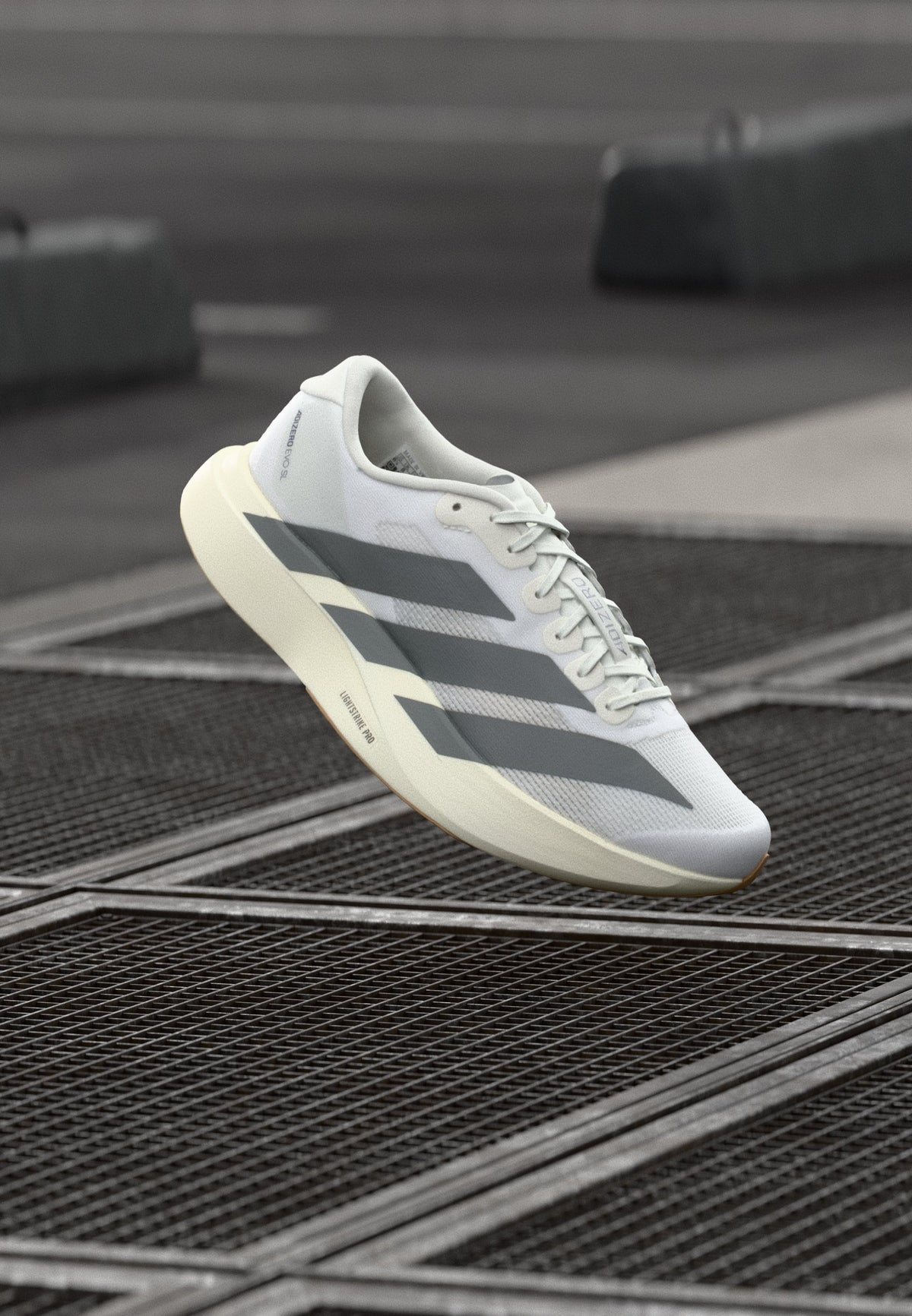 adidas Adizero Evo SL M - Footwear White / Grey Three / Warm Sandstone