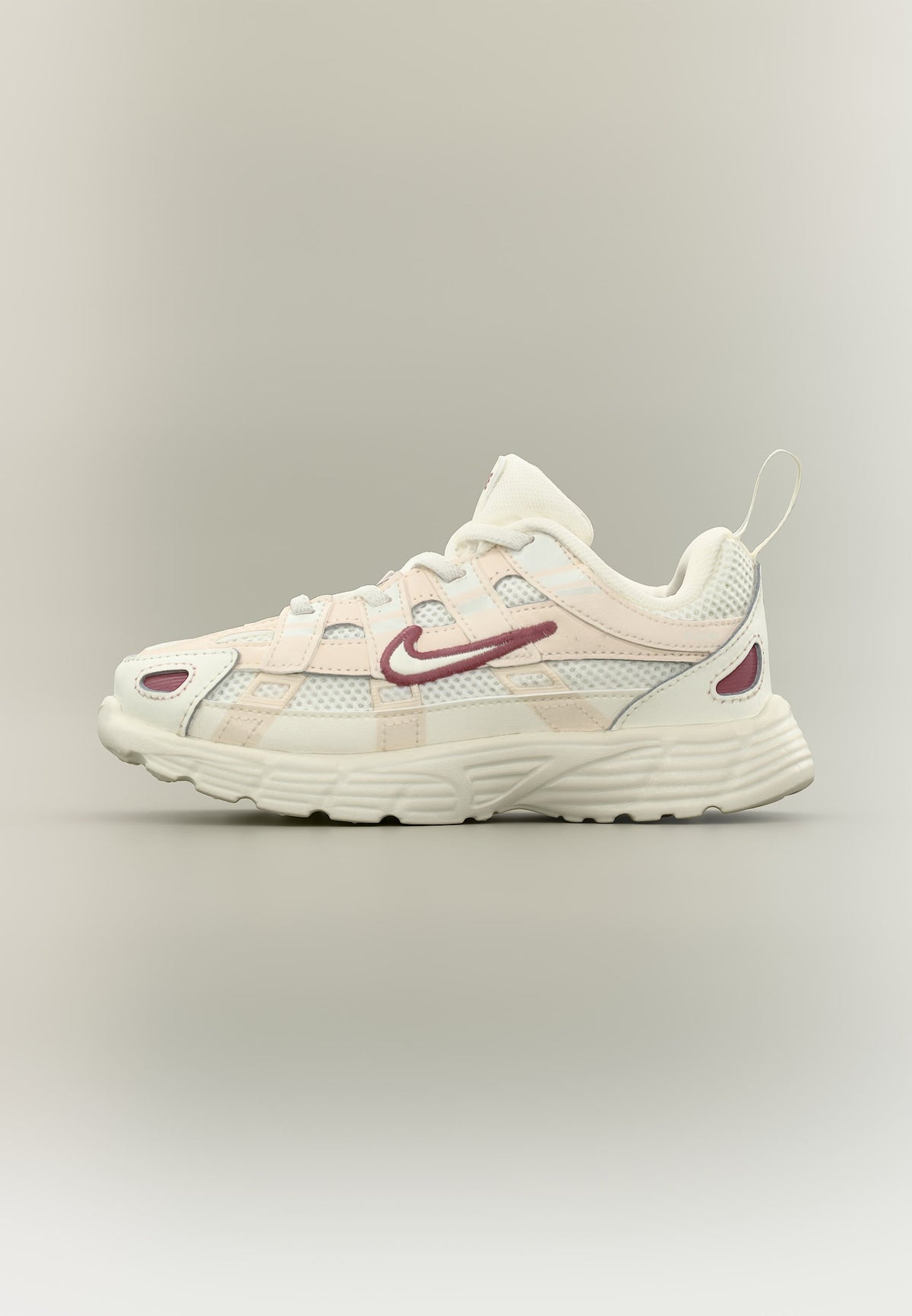 Nike P 6000 - Sail / Chalk / Pink Smoke