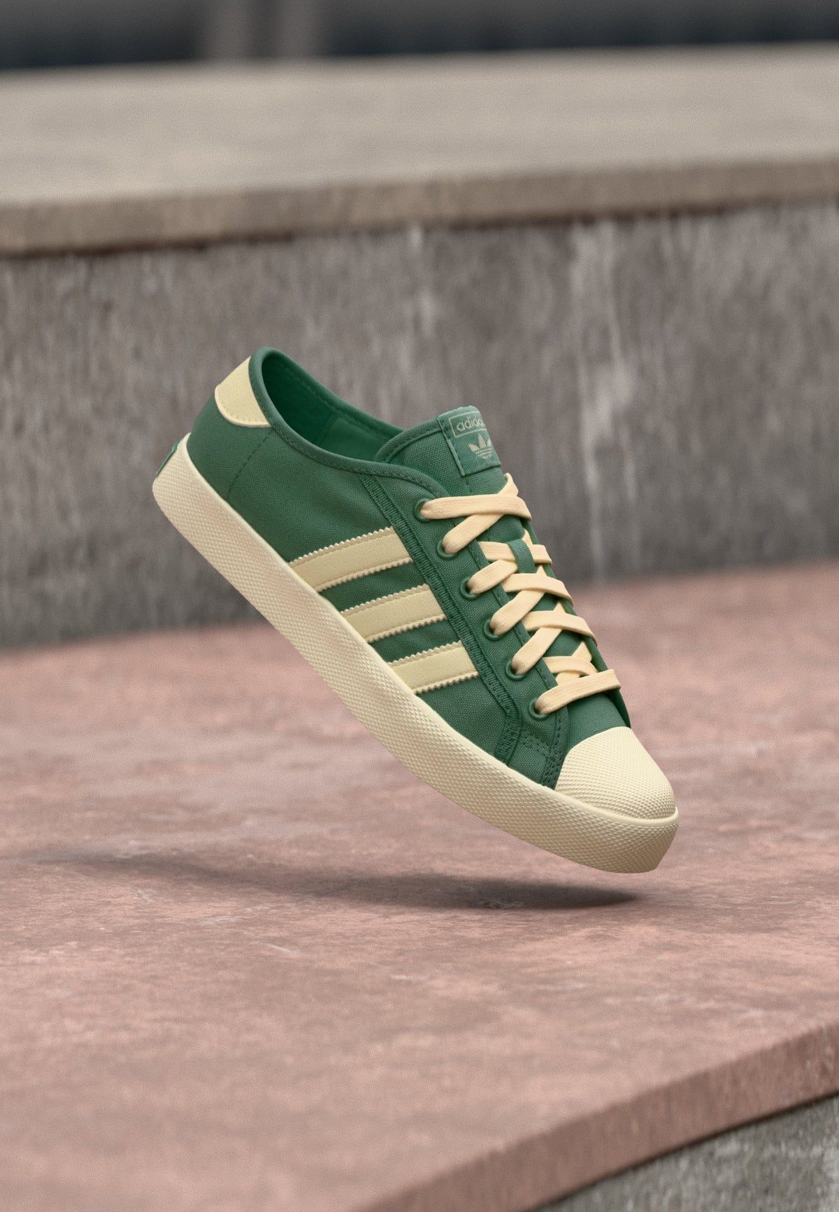 adidas Nisi - Blanch Green / Cream White / Gum