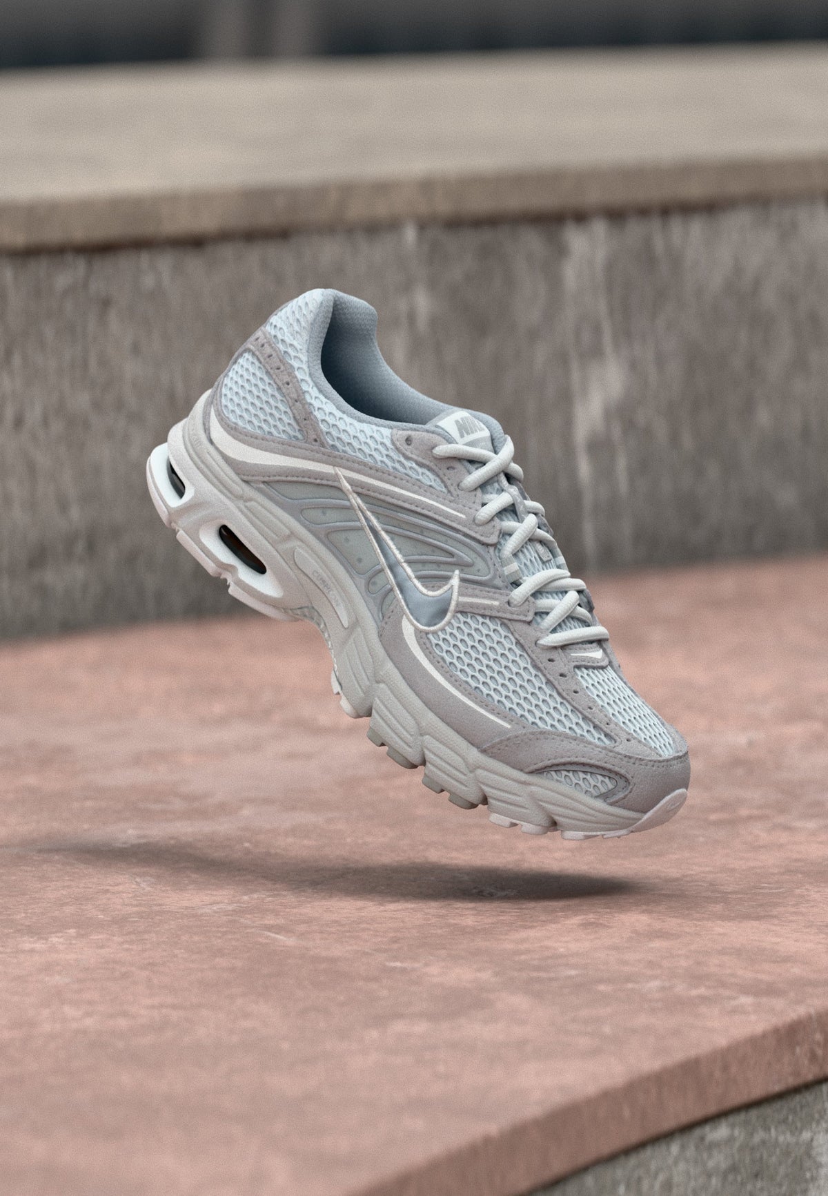 Nike Air Max Moto 2K SE - Pure Platinum-coloured / Wolf Grey / White