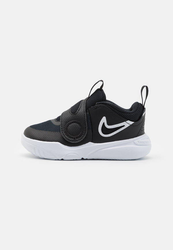 Nike Team Hustle - Black / White