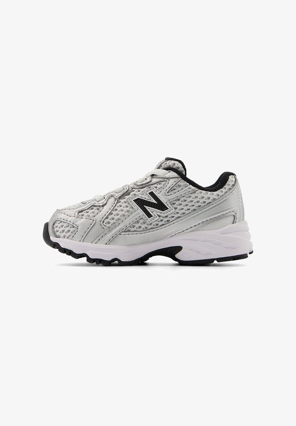New Balance 740 - Silver-coloured Metalic / Black