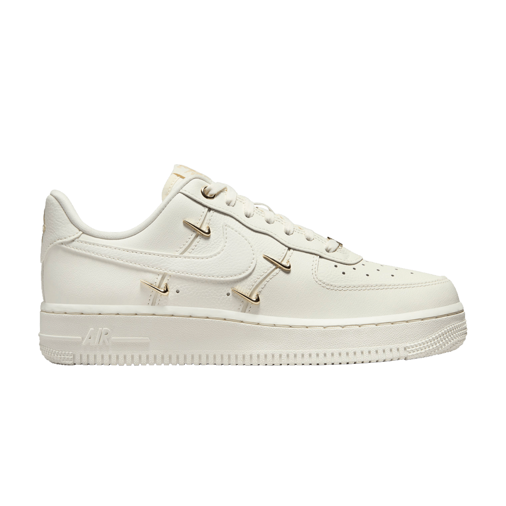 Nike Air Force 1 '07 LX - Sail / Metallic Gold