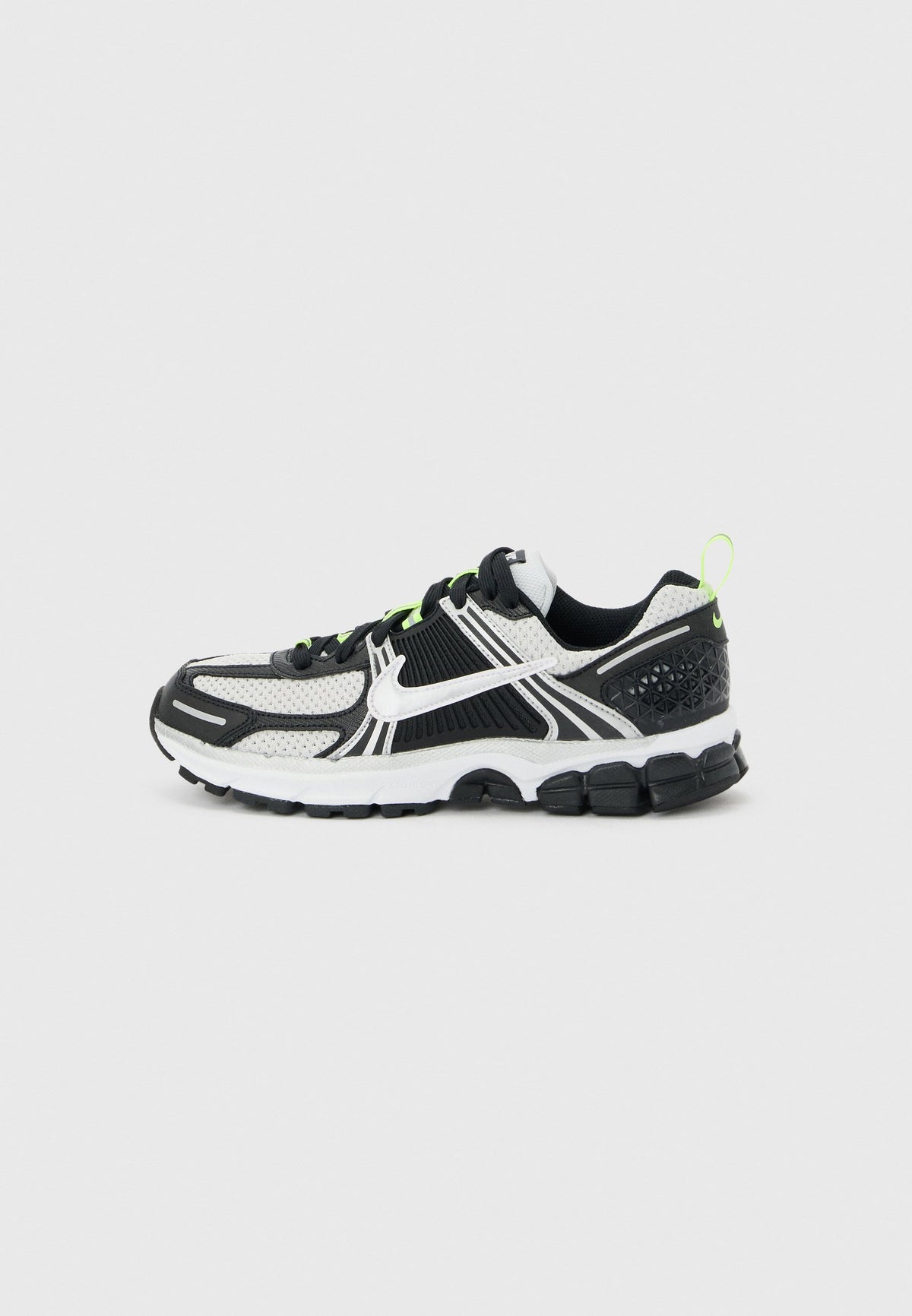 Nike Vomero 5 - Black / Metallic Silver-coloured / Photon Dust / Volt Ice / Anthracite / White