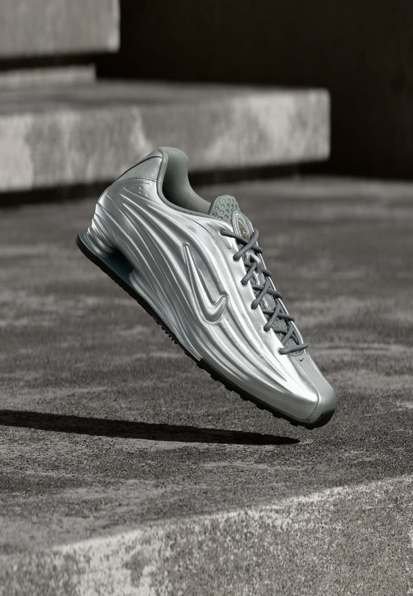 Nike Shox Z - Silver-coloured / Metallic Silver-coloured / Black