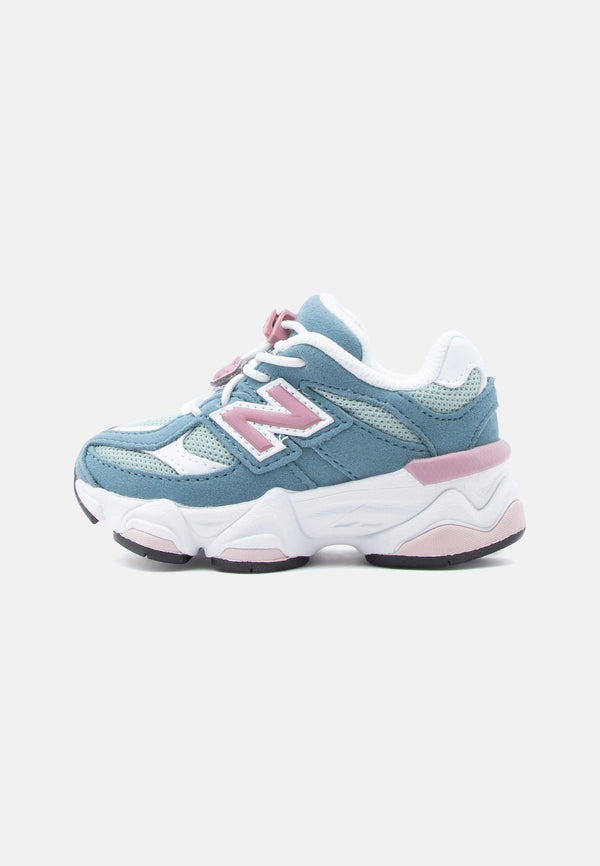 New Balance 9060 - Salt Water / Rosewood