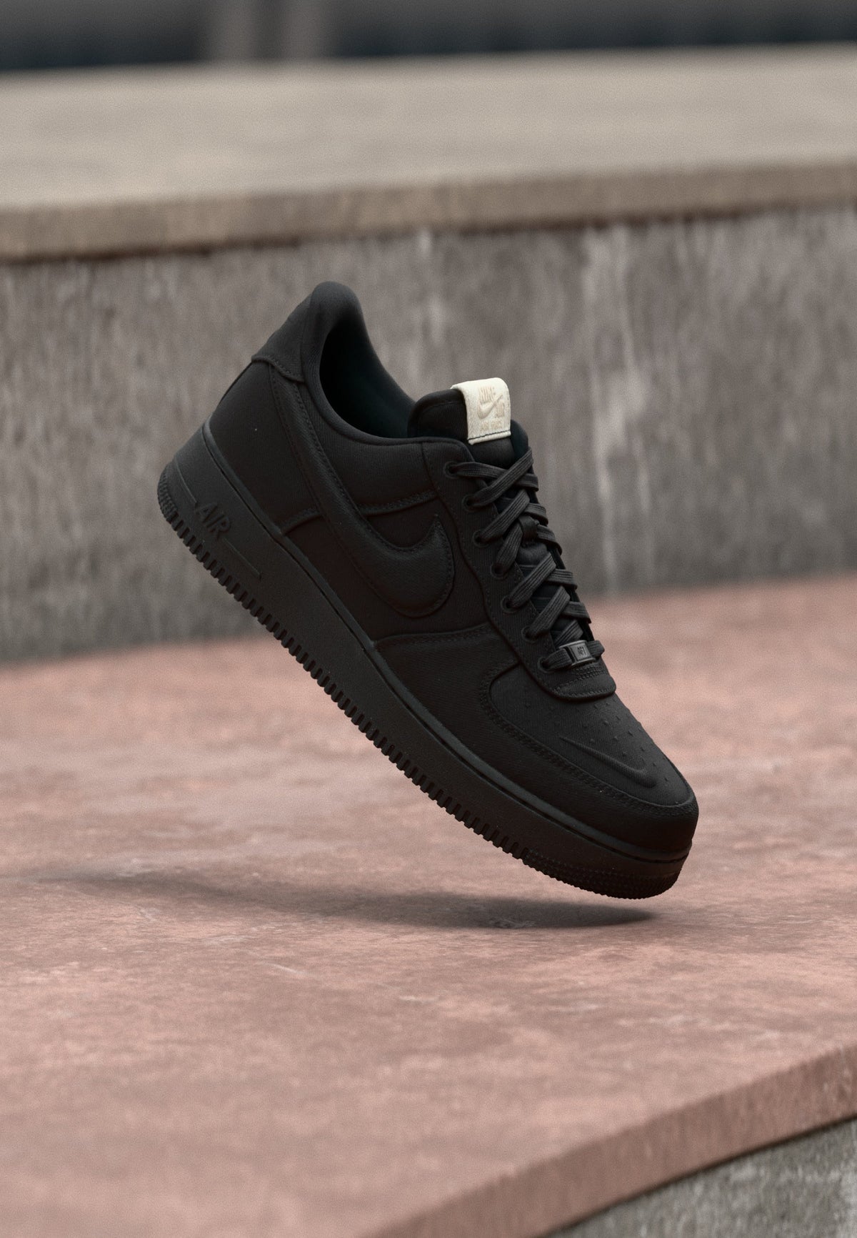 Nike Air Force 1 07 LV8 - Black / Sail / Phantom / Anthracite