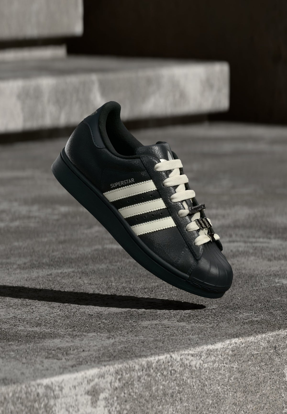 adidas Superstar II - Carbon / Off White / Silver-coloured Metallic