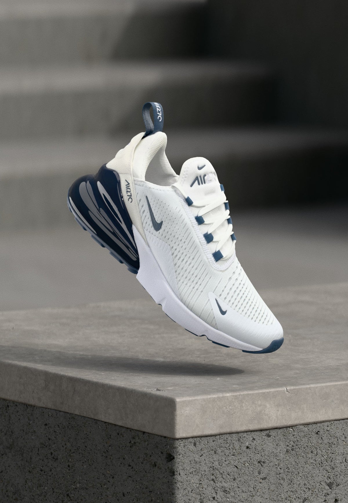 Nike Air Max - New Slate / White