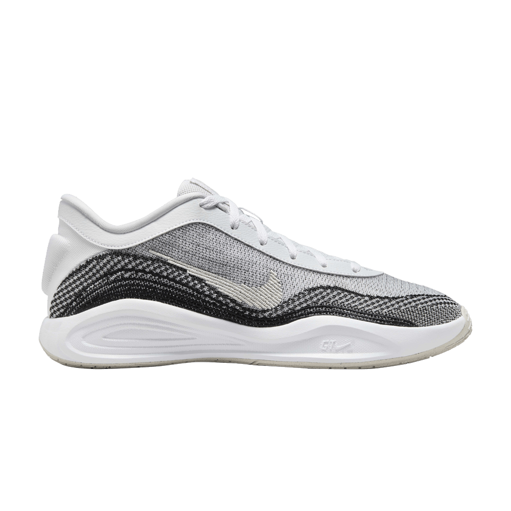 Nike GT Hustle Academy - White Light Bone Black