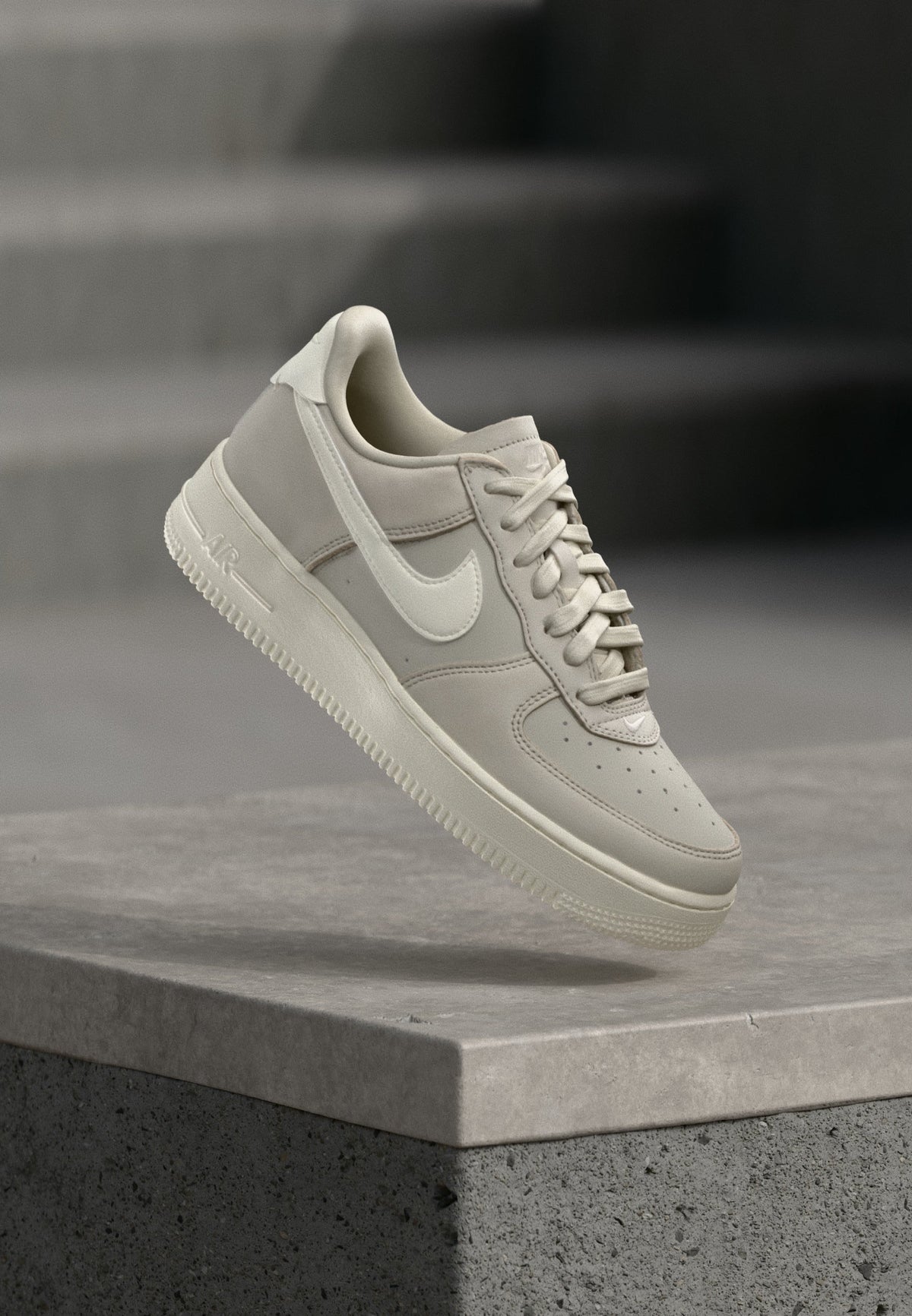 Nike Air Force Retro - Light Bone / Sail