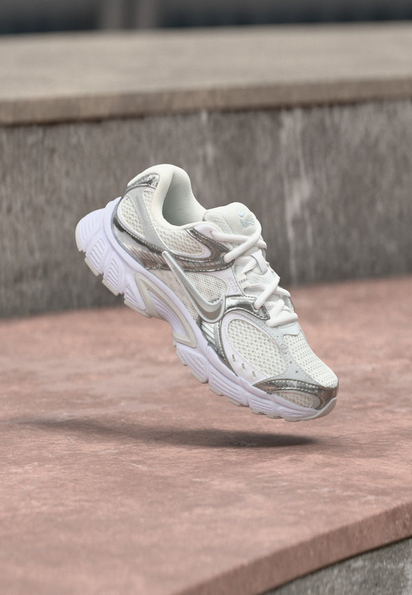 Nike V5 Rnr - White / Metallic Silver-coloured / Metallic Platinum-coloured