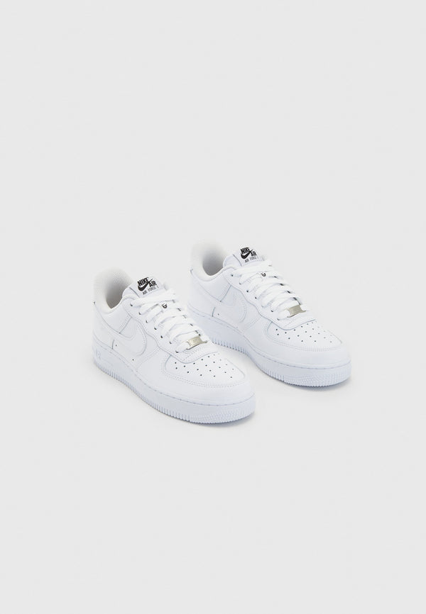 Nike Air Force 1 07 Flyease - White