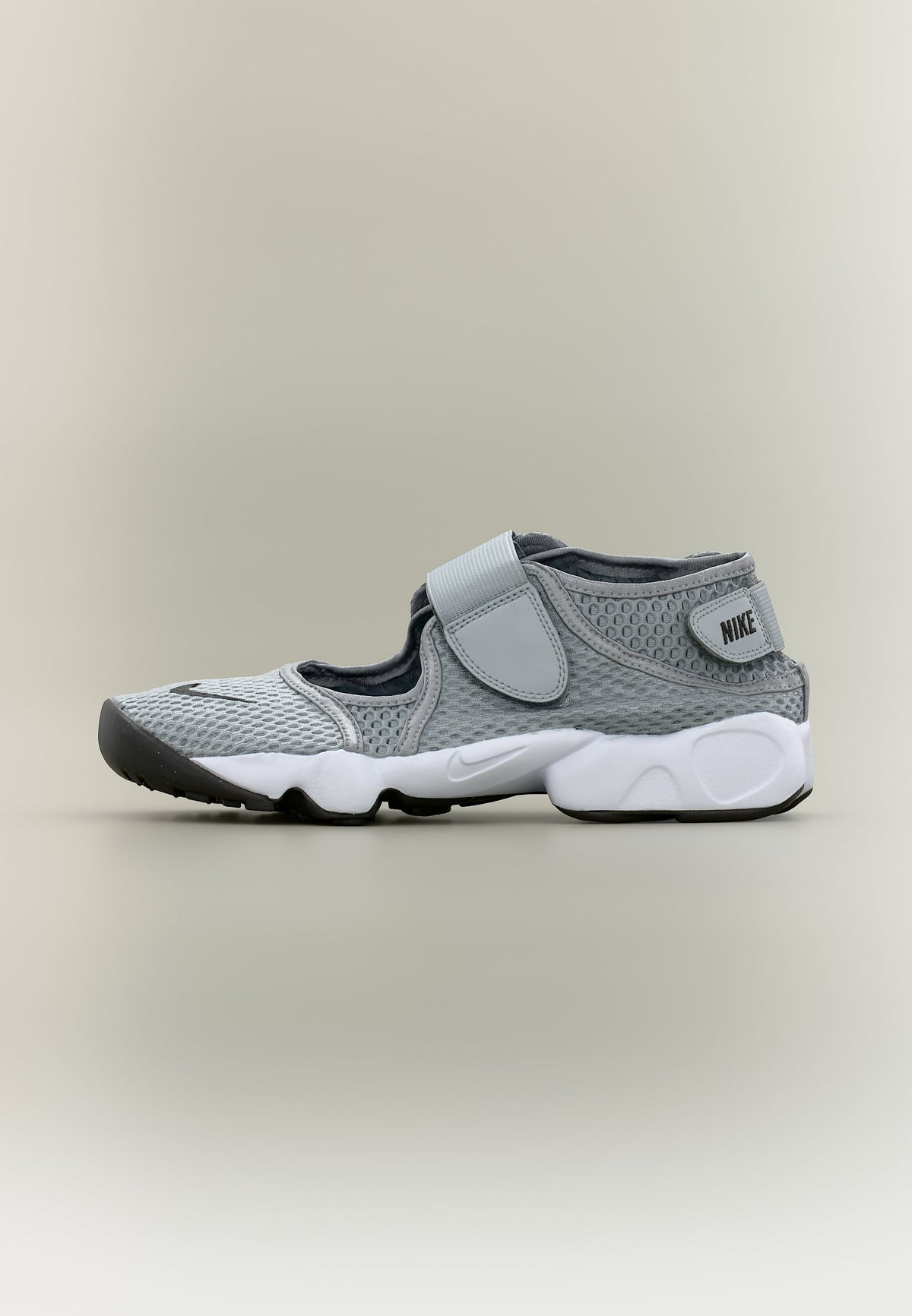 Nike Rift 2 - Wolf Grey / Black / White