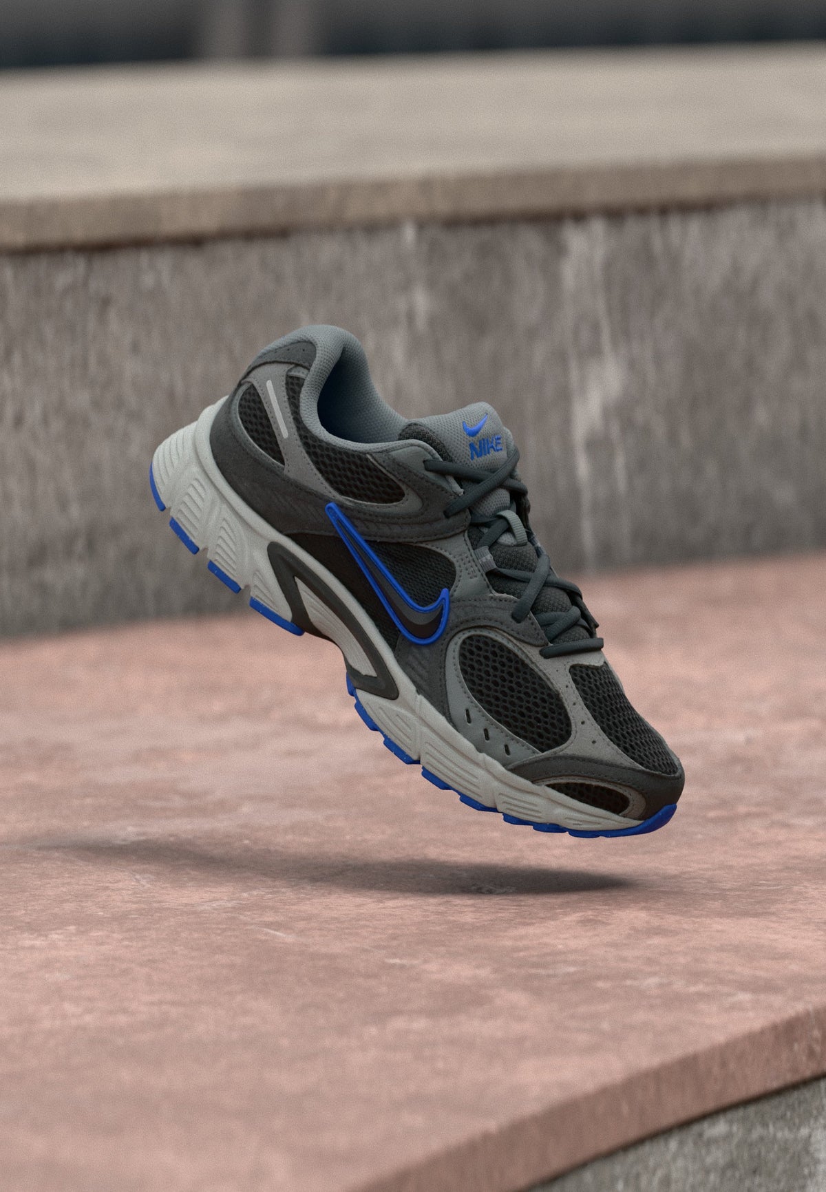 Nike V5 Rnr 2 - Smoke Grey / Black / Anthracite / Racer Blue / Light Smoke Grey