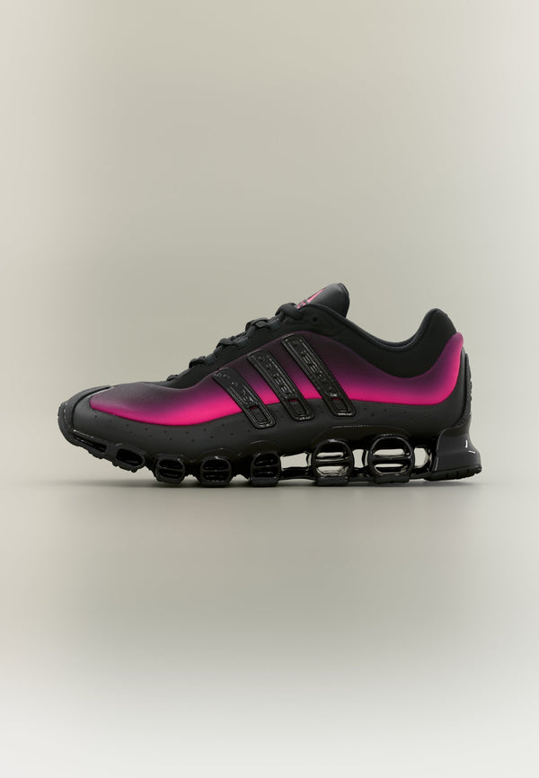 adidas Megaride - Core Black / Shock Pink