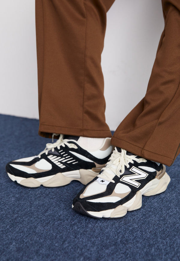 New Balance U9060 - Bone / Linen / Sea Salt / Timberwolf